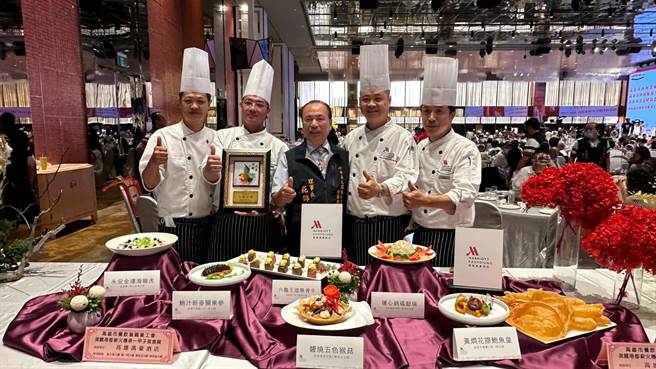 高雄萬豪酒店受邀參展，3大主廚展示國際五星佳餚。（柯宗緯攝）