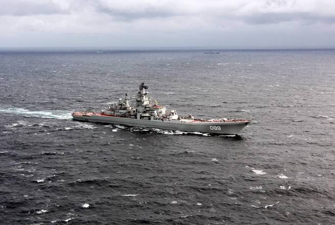 许多大陆军事分析人士非常期待退役的彼得大帝号能售与中共，让共军藉此仿造并改进解放军的船舶核动力系统。（图／TASS）