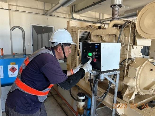 杜苏芮颱风来袭，工程人员巡检彰化县内的抽水站设施。（民眾提供／孙英哲彰化传真）