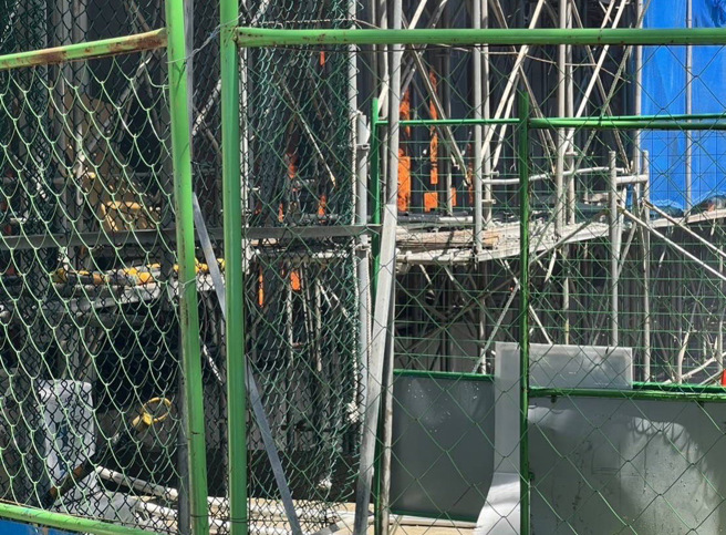 今（25日）上午10時許，台灣大學校園內一處新建工地發生火警。（圖／民眾提供）