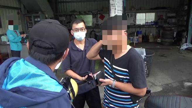 台东市区1处电子游戏场试图以合法掩饰非法赌博，还提供专人专车兑换现金服务。（台东县警局提供／蔡旻妤台东传真）