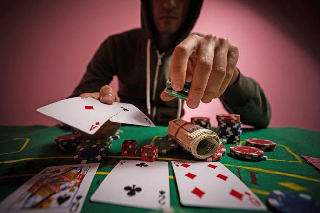 最高检察署和法务部锁定选举赌盘，提高检举奖金到500万元，防堵境外势力和不肖业者介入台湾大选。（图／123RF）