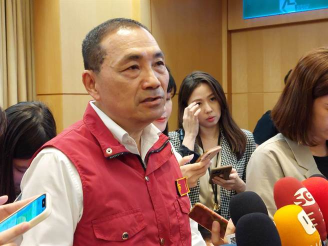 對於颱風假從北北基共識改為北北基桃共同決策，新北市長侯友宜說，北北基桃本來就是共同生活圈，現階段這樣會更好。（陳慰慈攝）