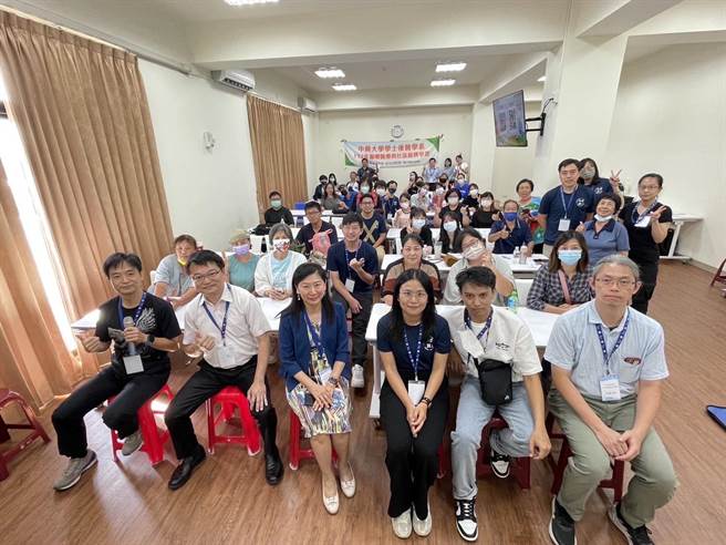 童综合医院期盼藉此建立基本救命术重要概念、加强对意外事故及紧急伤患救护应变能力。(图／金门家扶中心提供)