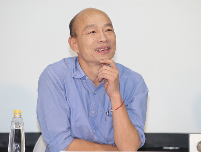 据了解，前高雄市长韩国瑜曾在全代会前和国民党党主席朱立伦建言，若是到9月侯友宜的民调支持度没有起色，那为了政党轮替，国民党恐必须有「备案」。（中时资料照／姚志平摄）