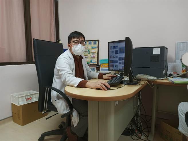 吞嚥機能，會隨著年紀慢慢地退化，醫師劉政傑認為是人類自然邁向人生最後1哩路，必經的正常路程。（北榮新竹分院提供／邱立雅竹縣傳真）