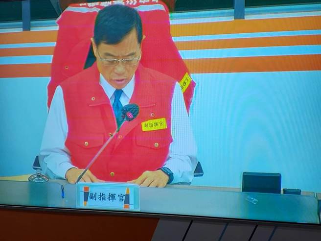 中央災害應變中心副指揮官經濟部政務次長陳正祺主持第五次工作會報。（消防署提供）