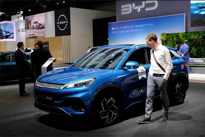 德媒自承德国汽车跌落全球霸主地位，看好陆企比亚迪成为汽车之王。（达志影像）