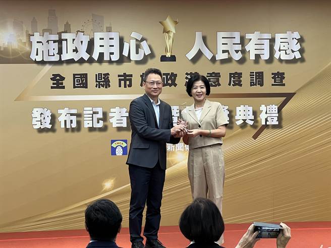 ，台中市收穫十金一银大满贯，表现亮眼，备受肯定，台中市副市长王育敏说，这是市府团队一步一脚印的贡献，台中市不会因今天的成绩就满足，会继续努力。（李奇叡摄）