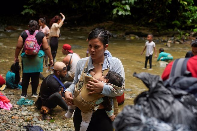 过去两个月来，涌向美墨边境的移民人数已有所下滑，今天的裁决可能引发新一波移民潮。(图/路透社)