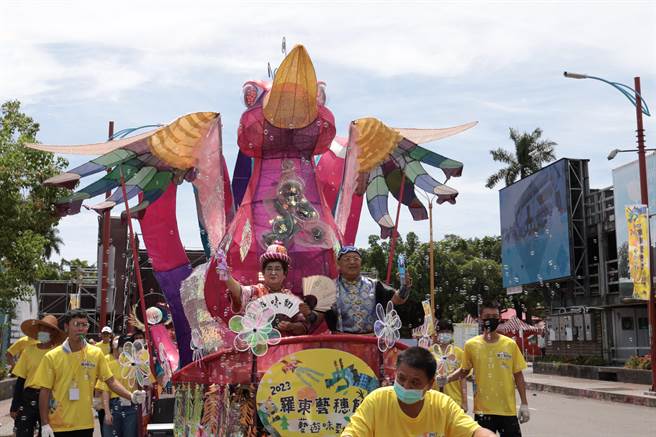 原订今日到28日晚上6时30分举办的罗东艺穗节小踩街受颱风影响取消。（罗东镇公所提供／吴佩蓉宜兰传真）