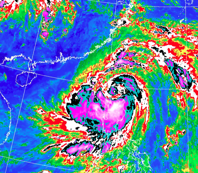 中颱杜苏芮沿着台湾西南方近海北上，未来24小时花莲、台东、宜兰山区、屏东山区雨势最猛烈。(翻摄自气象局)