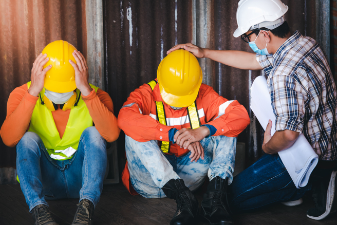 一名消費者拒絕和工人共用同一個廁所，認為可能會因此染病，呼籲甜點店禁止工人進入。（示意圖／shutterstock）