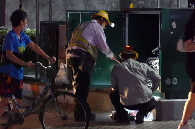 台電表示，截至晚間9時，全台曾經停電戶數2萬4249戶。（報系資料照）