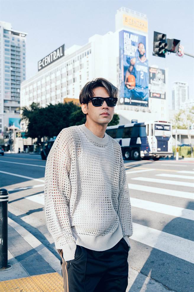 陈零九先前赴美国拍摄新歌MV。（滚石唱片提供）