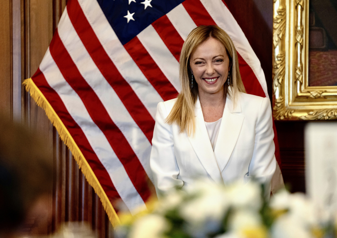 義大利總理梅洛尼首次美國行，象徵美義之間的牢固關係。雖然一帶一路並沒有明確納入會談議題，但不可避免地將成為與美國總統拜登會談的核心內容。美國向義國警告說，與中國達成的協議是危險的。（圖／中央社）