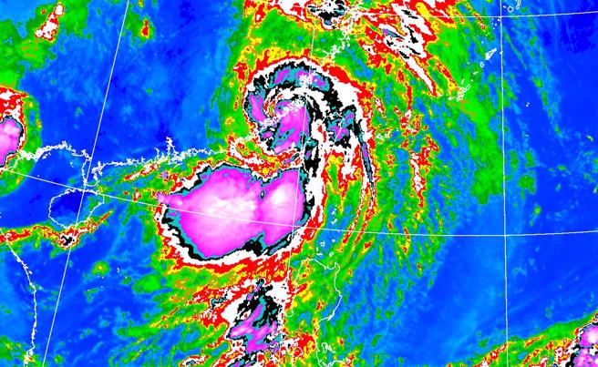 中颱杜苏芮即将登陆大陆，台湾本岛陆续脱离暴风圈。（中央气象局提供）