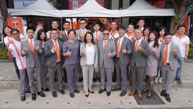 台湾房屋板桥江翠重划特许加盟店，由店东赖玉枝领军。(图/台湾房屋提供)