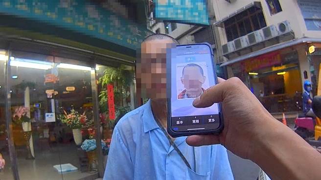 桃園市桃園警察分局埔子派出所警員謝瑋倫及黃冠穎巡邏經過正康二街時，發現一名老先生步履蹣跚且氣喘吁吁疑似身體不適，一問才發現他通緝中。（翻攝照片）