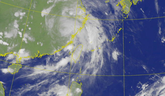 中颱杜苏芮28日早上10时左右登陆福建，为当地史上「第2强颱」。（图／气象局）