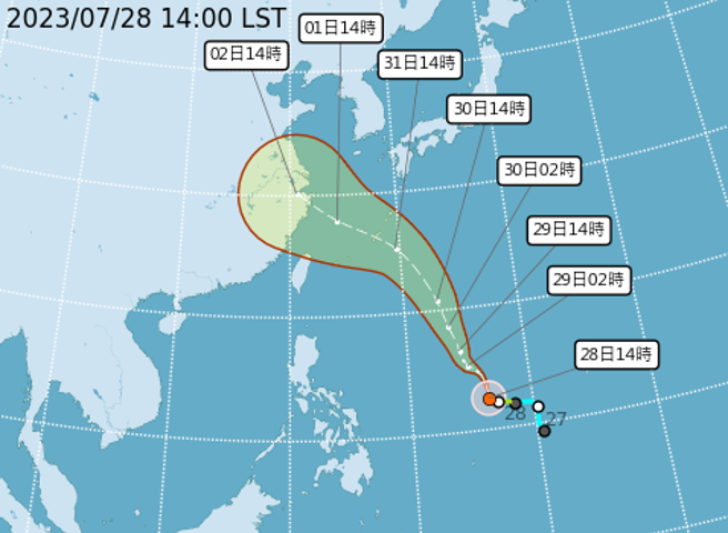 轻颱卡努往北北西移动，虽然直接扑台的机率不高，但外围环流仍会带来水气。（图／气象局）