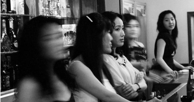 女网友以「八大」过来人身分，劝诫女孩不要误入歧途。（示意图／unsplash）