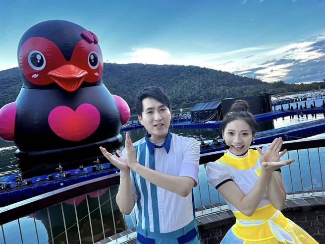 花莲暑假有多项活动，颱风过后，红面鸭水舞光影秀会陆续开放，9月起也将周周抽住宿券。（花莲县府提供／王志伟花莲传真）