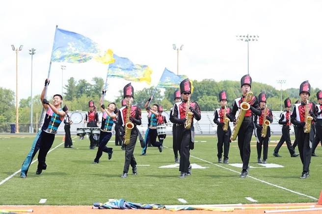 2023WAMSB世界乐旗大赛中，建中乐旗联队获得双冠双亚的殊荣，70位团员都展现坚强实力。（建中乐旗队后援会提供