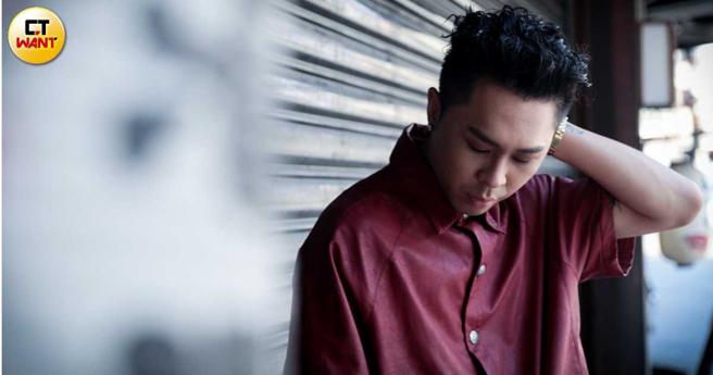 同理从小就爱音乐，终于推出首张专辑《心》。（图／林士杰摄）