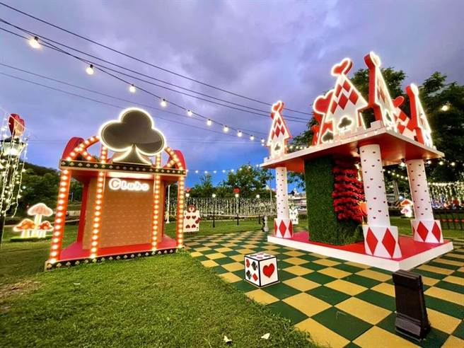 高市莲池潭儿童公园为高雄首座共融式公园，去年打造如童话故事般爱丽丝梦游仙境的「奇幻乐园」。（柯宗纬翻摄）