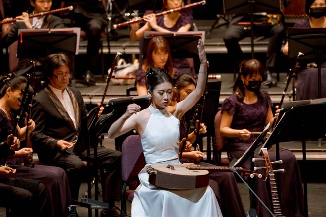 由台灣國樂團主辦的NCO器樂大賽「吳儂阮語」中阮新秀選拔，冠軍為孫聿瑩。（台灣國樂團提供／李欣恬台北傳真）