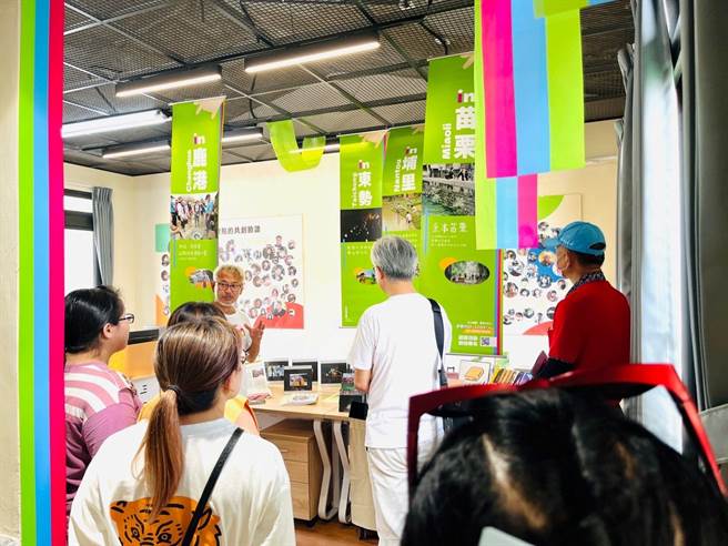 中部6县市创生团队齐聚云林县斗六市青聚点，共同推广特色旅游。（张朝欣摄）