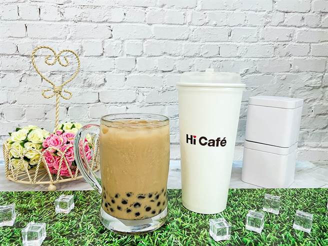 莱尔富指定珍奶新品8月22日前只要59元。（莱尔富提供／朱世凯台北传真）