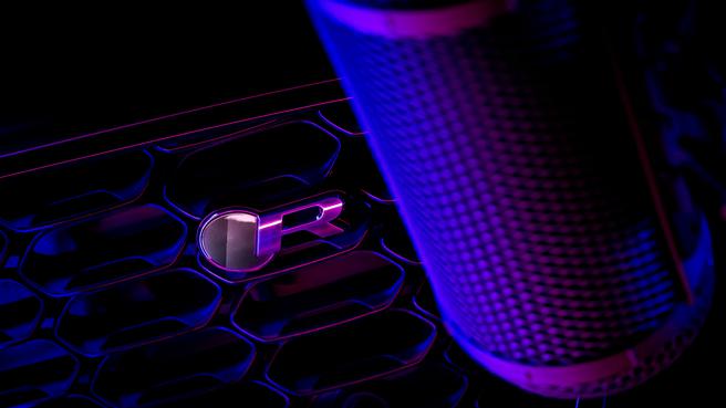 Jaguar F-TYPE R 75 5.0L V8机械增压引擎的排气声浪，将典藏于大英图书馆。（Jaguar Land Rover Taiwan提供）