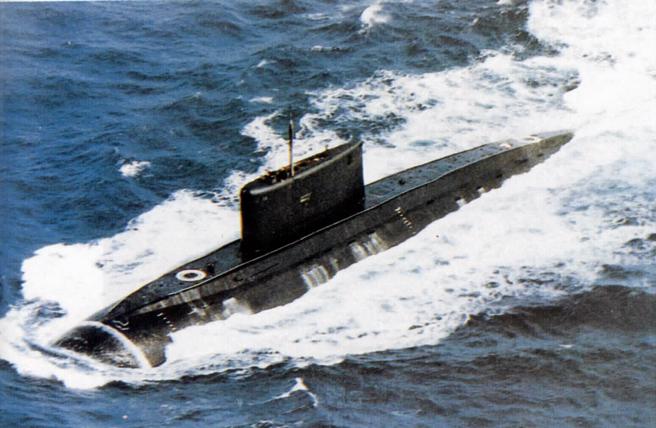 林孝庭揭密，在前总统李登辉执政时期，俄罗斯政府曾同意出售14艘现役潜艇予台湾，并提供全套的后勤服务。图为基洛级潜艇。（中时资料照）