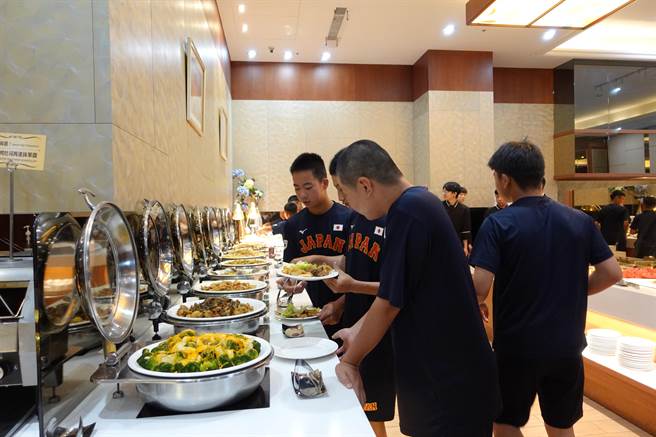 各國隊伍飲食有各自偏好，最喜歡的台灣料理是牛肉湯。（富信飯店提供／程炳璋台南傳真）