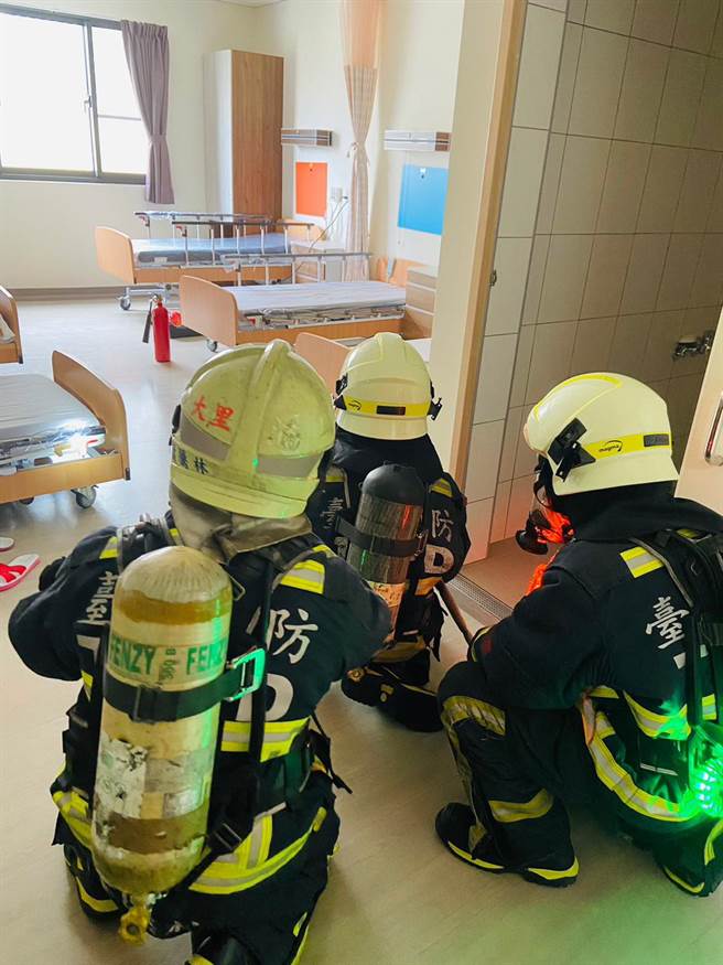 台中市卫生局举办住宿式机构灾害应变演练，强化灾害应变能力。（台中市卫生提供／陈淑芬台中传真）
