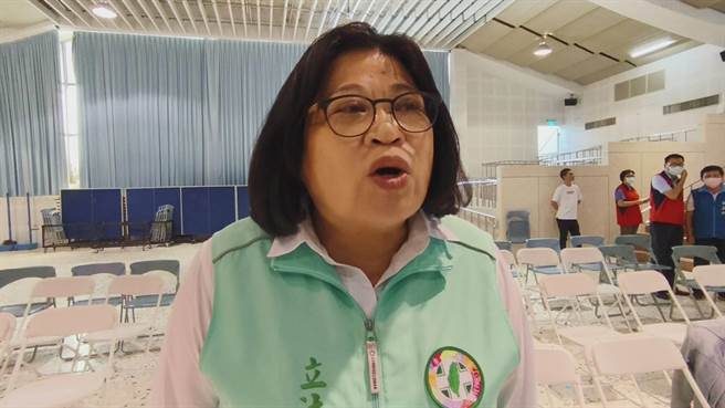 嘉义市立委王美惠强调争取中央很多补助。（廖素慧摄）