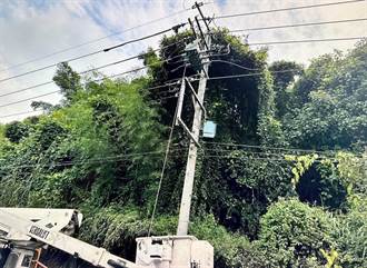 趕在颱風來前搶修 工人疑觸電「高掛電桿上」 送醫仍不治