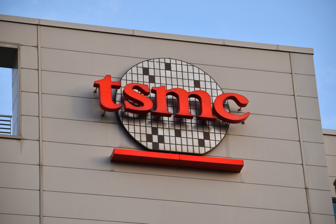 台积电大客户AMD第二季财报优于市场预期。（示意图／shutterstock）