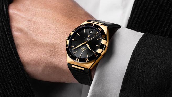 板桥大远百OMEGA星座系列同轴擒纵41毫米大师天文台腕表，推荐价76万5000元。（远百提供）