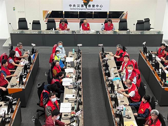 卡努颱風中央災害應變中心第4次工作會報。（王揚傑攝）