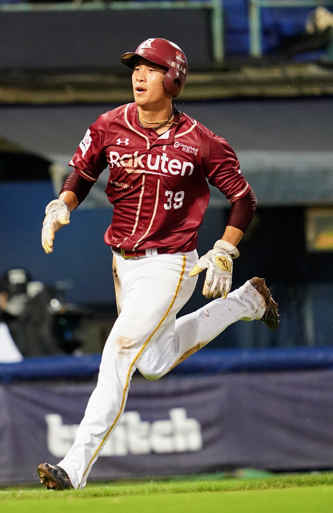 乐天桃猿林立。（资料照，乐天桃猿提供）