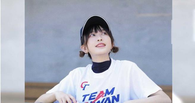 楼楼担任U12特派员。（图／取自LOLO楼楼　IG）