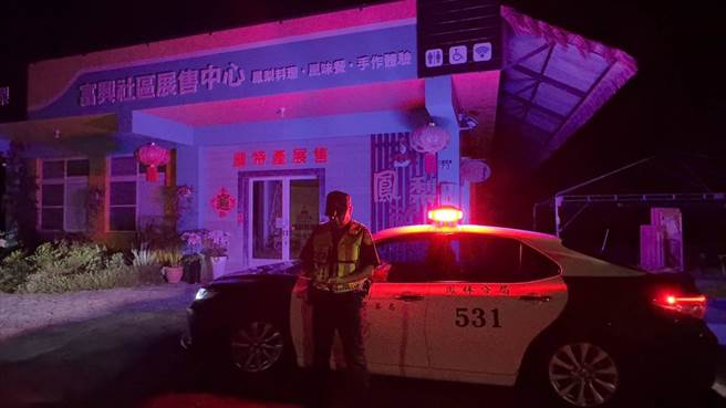 花莲县凤林镇西瓜跟瑞穗乡凤梨进入採收期，凤林警方即日起启动护瓜、护凤梨勤务，防范农民辛苦结晶遭宵小觊觎。（凤林警分局提供／罗亦晽花莲传真）