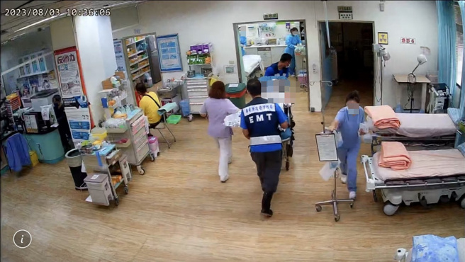 九鹏基地伤者的送医。（图／读者提供、谢佳潾屏东传真）