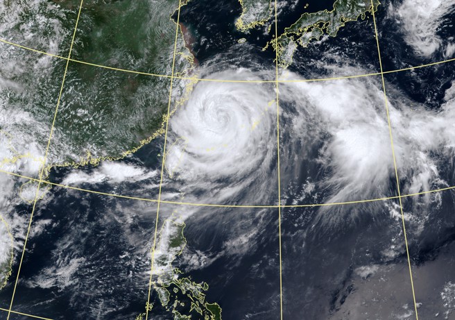 气象专家指出，今年第7号颱风「兰恩」最快下周三生成。（中央气象局提供）