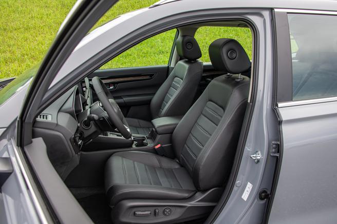 前座椅為電動調整附記憶功能。（陳大任攝）