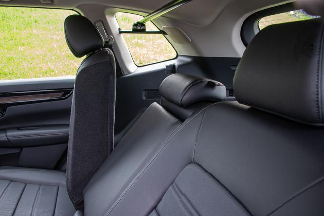 椅背角度調整幅度很大。（陳大任攝）