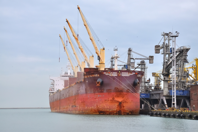 俄国主要出口枢纽、邻近黑海港口诺沃罗西斯克（Novorossiysk）。(图/shutterstock)